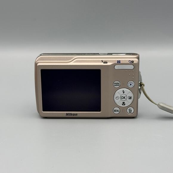 Nikon Coolpix S210 Digital Camera | 8MP | Silver - Picture 5 of 5